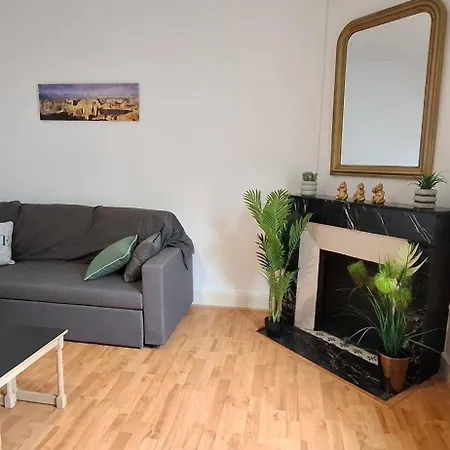 דירה Des Cousines Anais 4 Personnes נאנסי